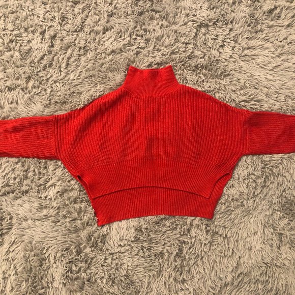 Cropped Red Turtleneck Sweater - Silence + Noise - Picture 2 of 2